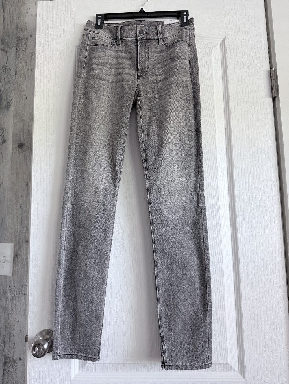 White House Black Market Gray Women’s Straight-Leg Jeans